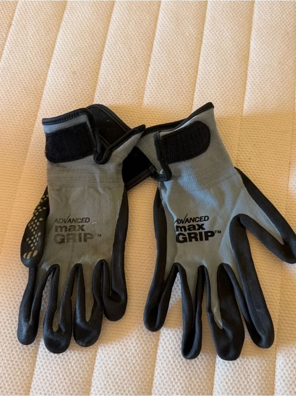 Work gloves - Picture 2 of 2